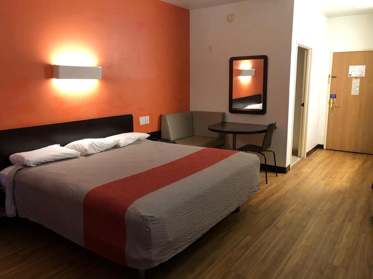 Motel 6-Woodway, Tx Ngoại thất bức ảnh